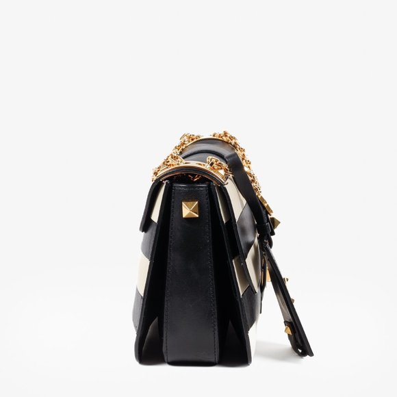 Valentino Garavani Striped Black and Ivory B-Rockstud Flap Bag - Picture 3 of 14